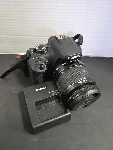 Canon T5 Camera With Case