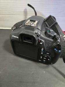 Canon T5 Camera With Case - Photo 3