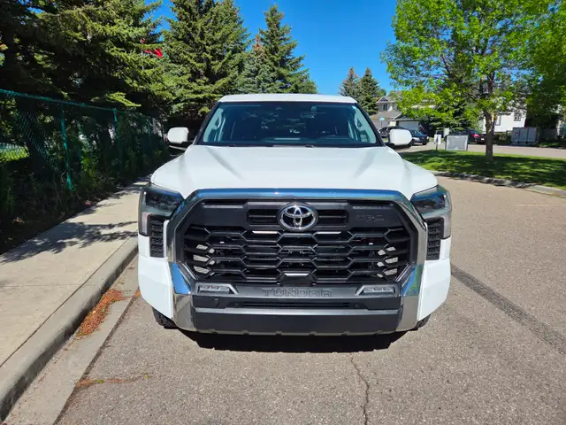 2023 Toyota Tundra SR5 Crewmax