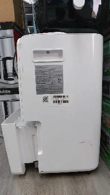 Dehumidifier - Danby DDR060BMP2WDB 60 Pint - Photo 2