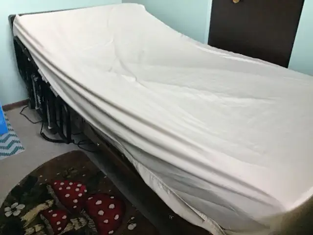 hospital bed never used $800