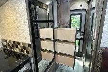 2023 Northern Lite Camper 10-2EXSE Wet Bath – 4-Season Camper. - Photo 20