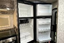 2023 Northern Lite Camper 10-2EXSE Wet Bath – 4-Season Camper. - Photo 24