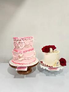 red roses cake ,  velvet cake Milton delivery Halton - Photo 5