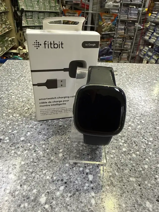 Fitbit Versa 4 w/charger