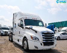 2023 Freightliner Cascadia - 395K Kilometers Driven - Photo 3