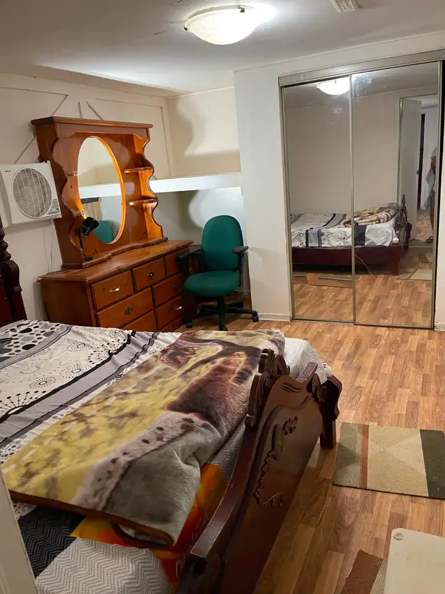 Private room fully furnished (GIRL ONLY) Malton Mississauga