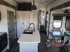 2023 Heartland Bighorn Traveler 39MB - Photo 3