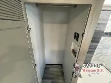 2024 Heartland Big Country 3905FL - Photo 27