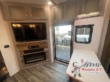 2021 Keystone RV Fuzion 424 - Photo 17