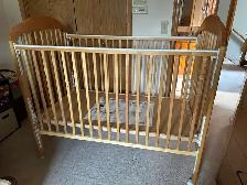 Baby Crib - Photo 2