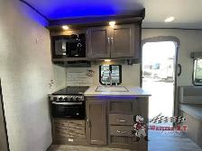 2022 Gulf Stream RV Vista Cruiser 23RSS - Photo 8