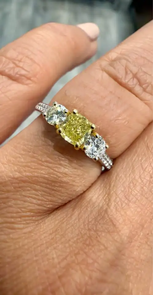 14karat Past Present Future Natural Yellow Diamond