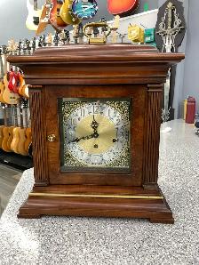 Howard Miller 612-436 Mantel Clock