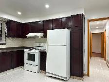 3 Bedroom House for Rent in Malton, Mississauga - Photo 3
