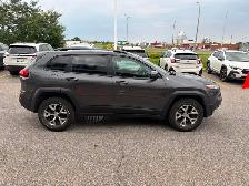 2016 Jeep Cherokee Trailhawk / 4x4 / Sièges chauffants Caméra de - Photo 4
