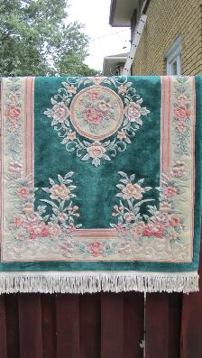 WONDERFUL 46"X 72" HANDMADE FLOWER MOTIF WOOL RUG - Photo 2