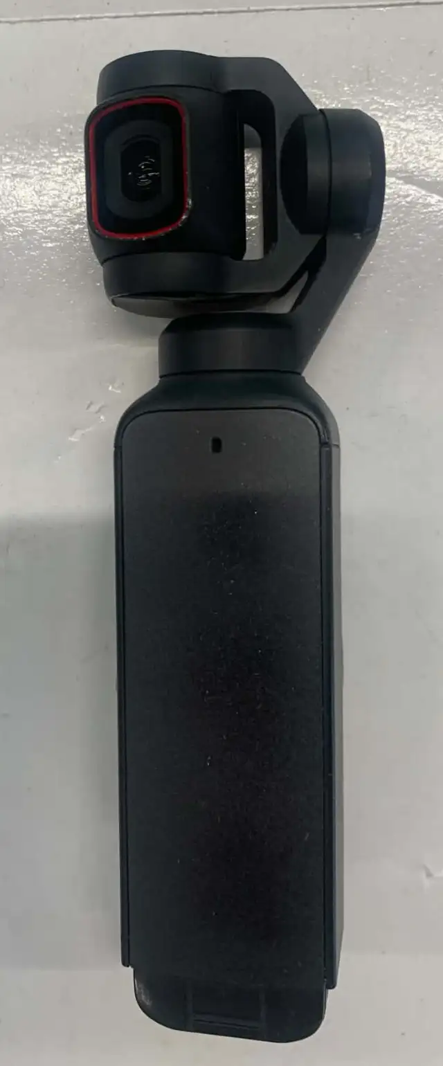 DJI POCKET 2 Model OT-210 CAN ICES - 3 (B) NMB