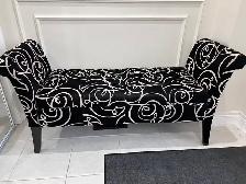 accent ottoman
