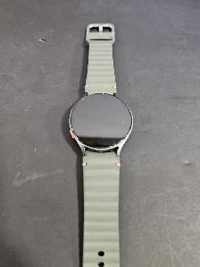 Samsung Galaxy Watch 7 With Charger - Photo 2