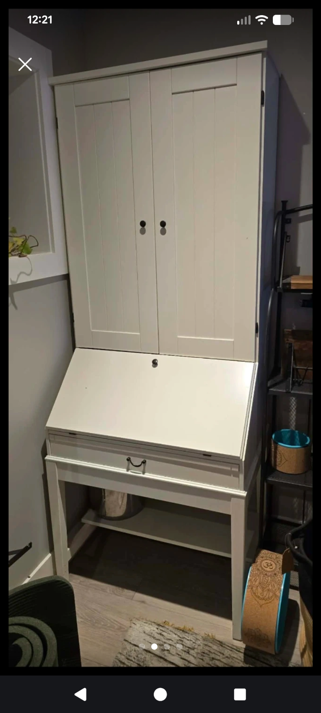 Secretary Desk/Cabinet (White)