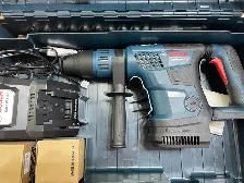 Bosch Rotary Hammer GBH18V-36C Kit With Case