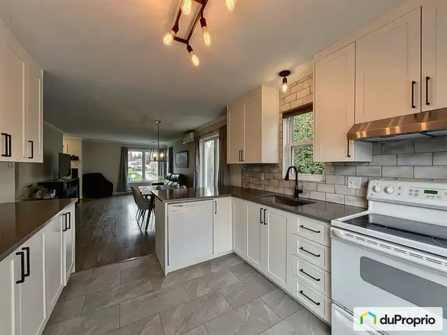 logement 5 1/2 St Elie ( sherbrooke)