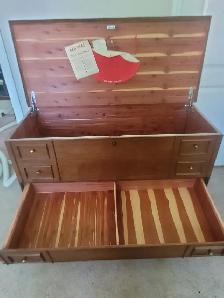 Lovely Vintage MCM HONDERICH Furniture Co Cedar Chest Ex Cond - Photo 3