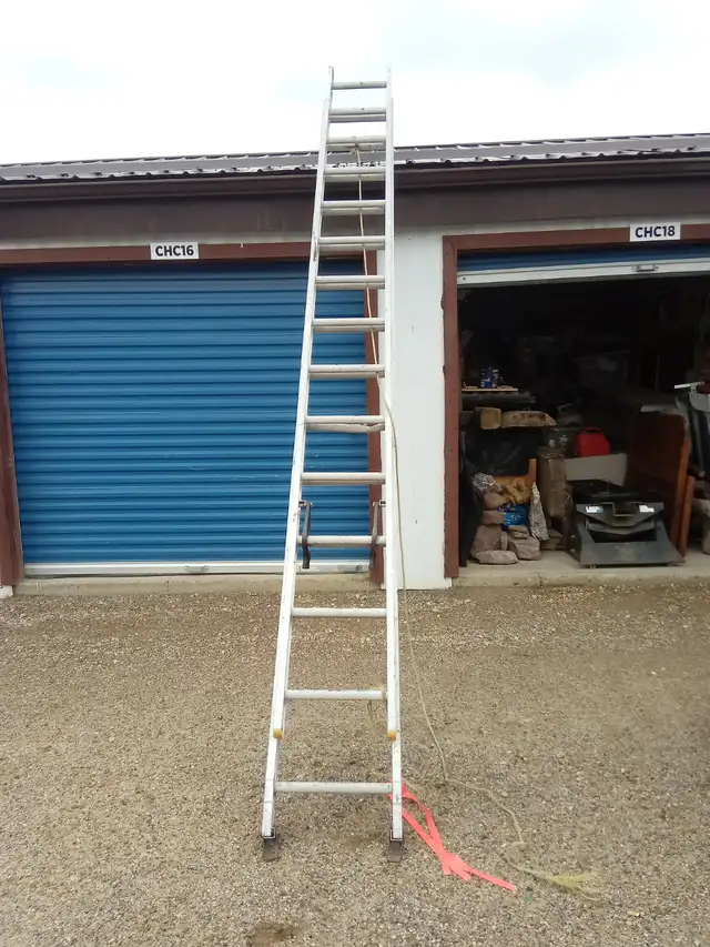 Featherlite 28' Extension Ladder