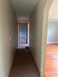 FOR RENT: Detached Bungalow. Available Immediately. Prime Area! - Photo 5