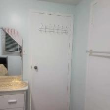 Etobicoke Room Rental - Photo 6
