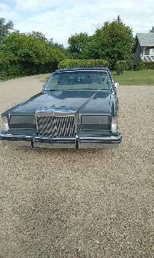 1982 Lincoln MarkV1 For Sale - Photo 2