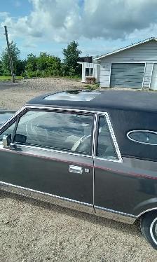 1982 Lincoln MarkV1 For Sale - Photo 10