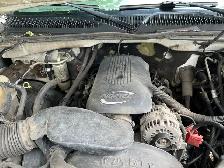 2006 Silverado 2500HD, 6 Liter, Gas, 404,000 KM. $1875 - Photo 6