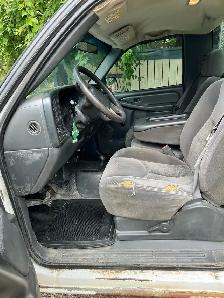 2006 Silverado 2500HD, 6 Liter, Gas, 404,000 KM. $1875 - Photo 8