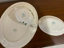 Vintage Dishes - Photo 2