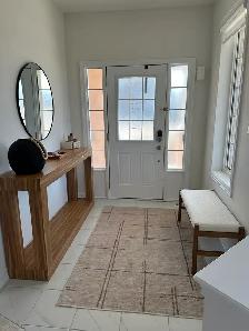 4 Bed   Den and 3.5 Bathrooms - Photo 2