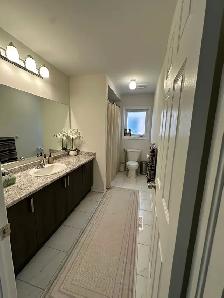 4 Bed   Den and 3.5 Bathrooms - Photo 10