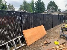 CHAIN LINK FENCE WITH PRIVACY SLATS - Photo 4
