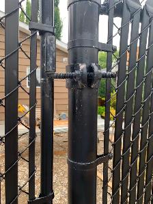 CHAIN LINK FENCE WITH PRIVACY SLATS - Photo 5