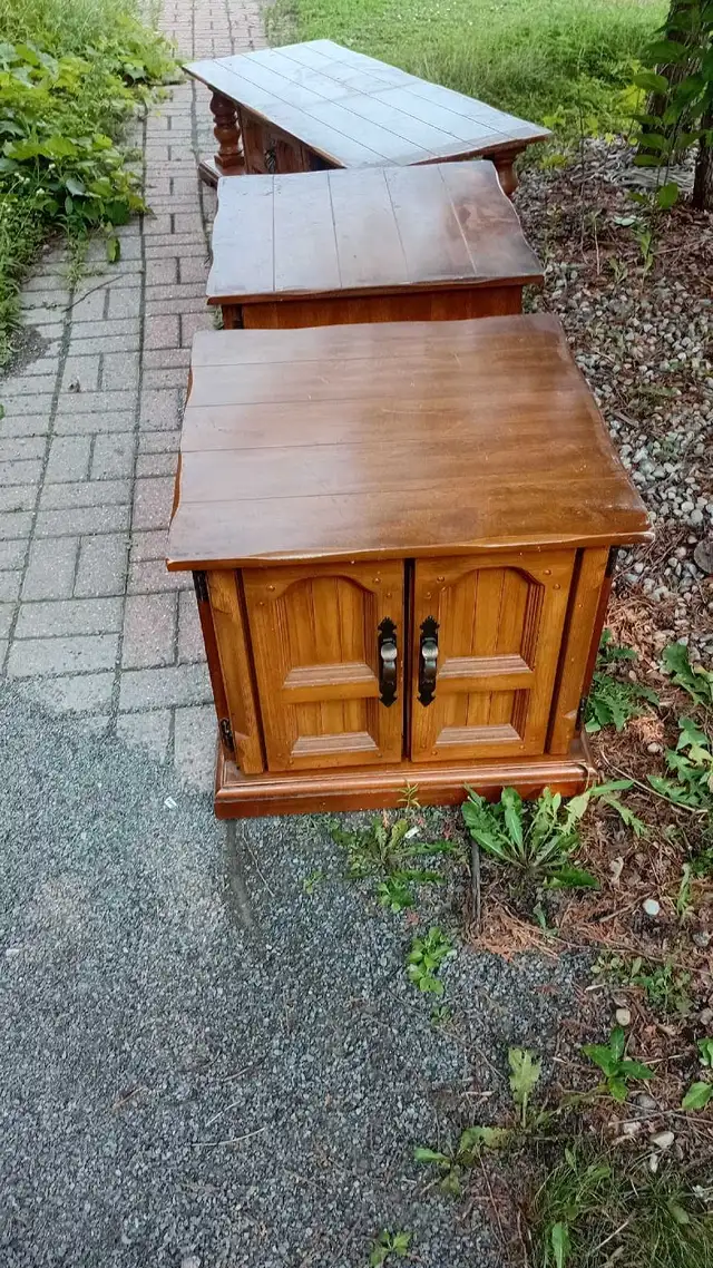 2 end tables and coffee table