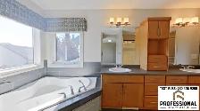 2600 sqft 4 Bed   Den / 3.5 Bath Home in MacTaggart with Bsmt - Photo 4