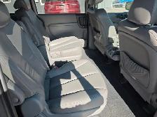 2009 Kia Sedona EX Leather Heated Seats Sunroof - Photo 11