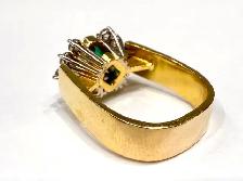 18karat Custom Natural Emerald Ring - Photo 3