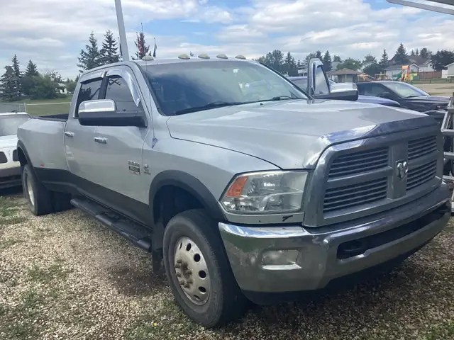 2011  Dodge Duelly diesel fully loaded