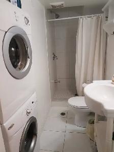 RENTAL- 1 Bed-1 Bath BSMT- Border Etobicoke & Mississauga $1,500 - Photo 11