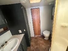 2001 Gulf Stream Sea Hawk 35TBS, HANDYMAN SPECIAL, AS IS. - Photo 9