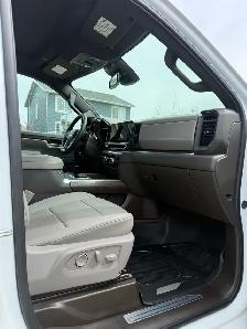 Absolutely mint 2025 Diesel customized truck - Photo 7