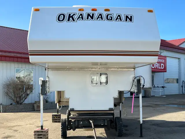 2008 OKANAGAN 811SL TRUCK CAMPER, SOLAR, GENERATOR, INVERTER
