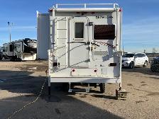 2008 OKANAGAN 811SL TRUCK CAMPER, SOLAR, GENERATOR, INVERTER - Photo 5